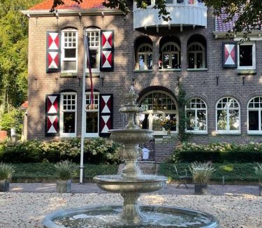 Almen House | Villa Rozenhof