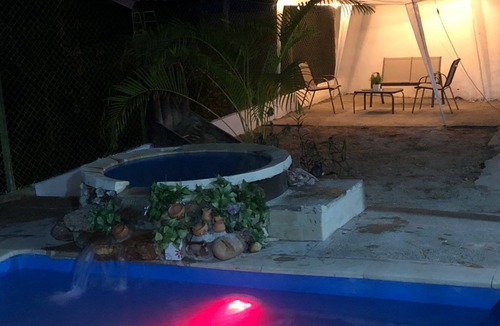 Agua de Dios Villa | Villa Rubens, Casa familiar con piscina privada.