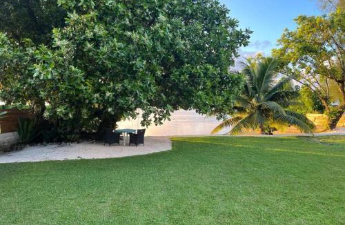 Teahupoo Villa | Villa Ruma Maria