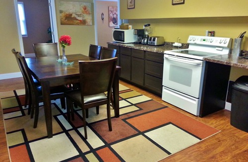 Eureka Villa | Villa's at Eureka under 4 miles to Six Flags & Hidden Valley Ski Resort