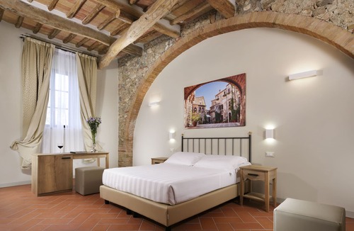 Mensanello Hotel | Villa Sabolini