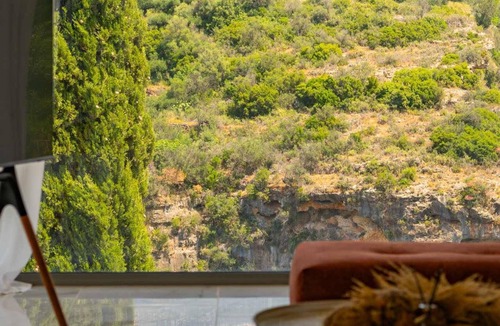 Kalamata Villa | Villa Sadova Summary: