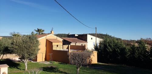 Les Arcs-sur-Argens House | Villa Sainte Roseline -AC, Provençal Garden and BBQ
