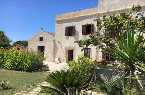 Marsala House | Villa Salinara