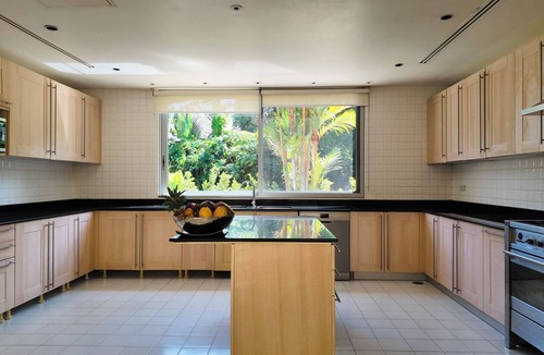 Choeng Thale Villa | Villa Samakee Luxury 5-bedroom Villa with olympic size pool