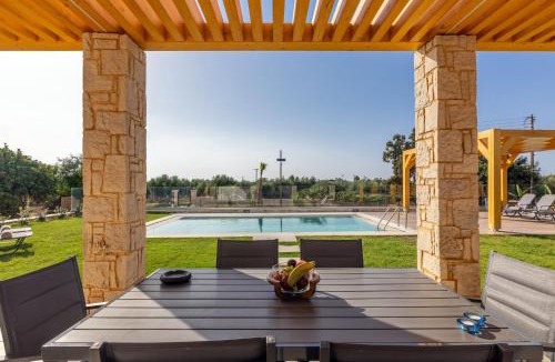 Analipsi Villa | Villa Sandi with Private Pool