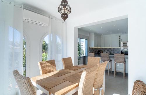 Nerja Apartment | Villa Sandra Luxury Suite