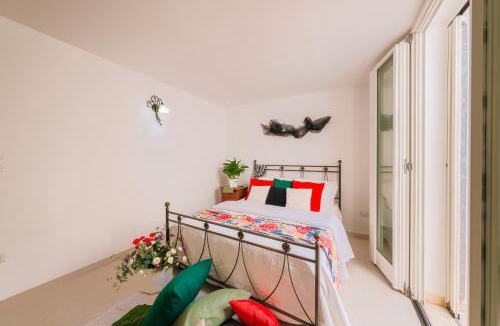 Marina di Felloniche Villa | Villa Sanssouci 8, Emma Villas
