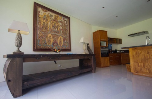 Kedewatan Hotel | Villa Santun