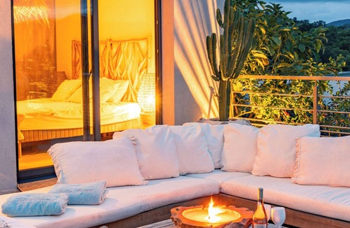 Favone Villa | Villa Saona, heated pool - sea view - Favone beach 5min walk