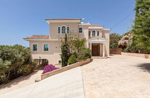 Kissonerga Villa | Villa Sarah - Spacious Villa, Private Pool, Amazing Views!