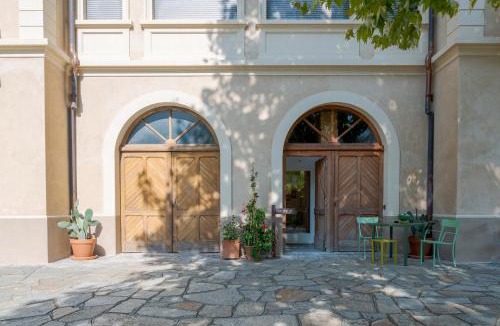 Settimo Vittone Hostel | Villa Sardino