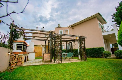 Agria Villa | Villa Sarracino
