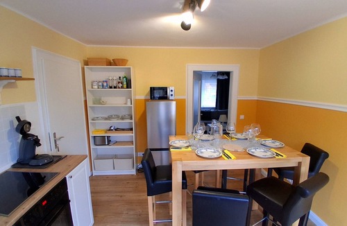 Rodalben Villa | Villa Schöne Aussicht - Entire house with garden for vacation with friends/family