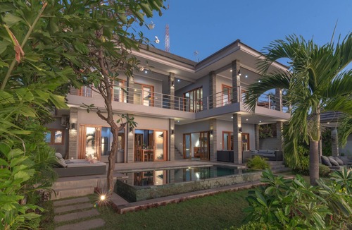 Lovina Villa | Villa Sean - Private Beachfront Villa In Lovina