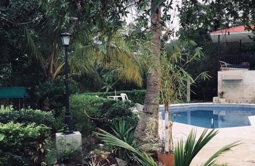 Turrucares Bed & Breakfast | Villa Selah