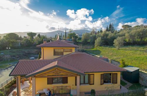 Suvereto Villa | Villa Serra by Interhome