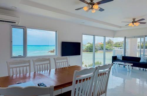 Maeda House | Villa Shallows