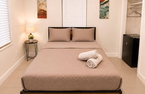 West Little River House | Villa Shores