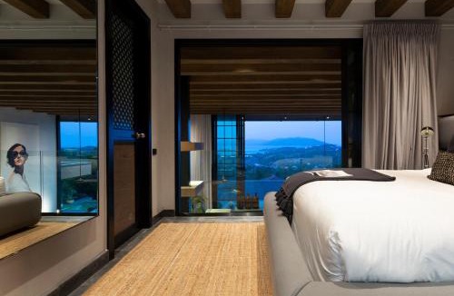 Bophut Villa | Villa Sierra, stunning sea views, breakfast, full service, private dining service on request, Plai Laem