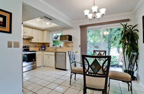 Park East Villa | VILLA SIESTA-DOWNTOWN SECRET - HEATED POOL! NEAR BEACHES- GOLFING