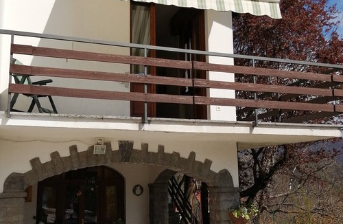 Asso Villa | Villa Singola Immersa nel Verde