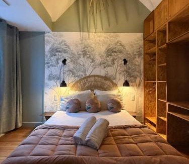 Brive-la-Gaillarde House | Villa Sirey & SPA - Jacuzzi & Sauna privatifs - 4 étoiles - 6 pers