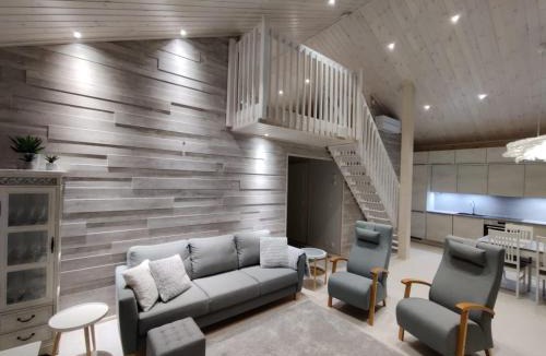 Rovaniemi Villa | Villa Sirius Sieri, nice Log-Cottage by the lake