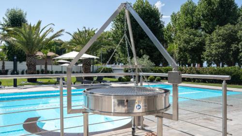 San Benedetto di Lugana Villa | Villa Sirmione Front Lake