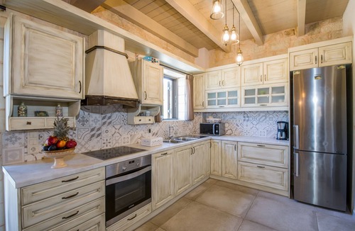 Kato Stalos Villa | Villa Sirocos, Private eco pool, near the beach