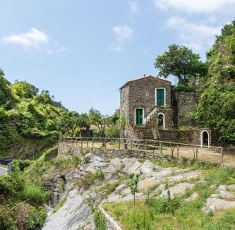 Vernazza House | Villa Smith