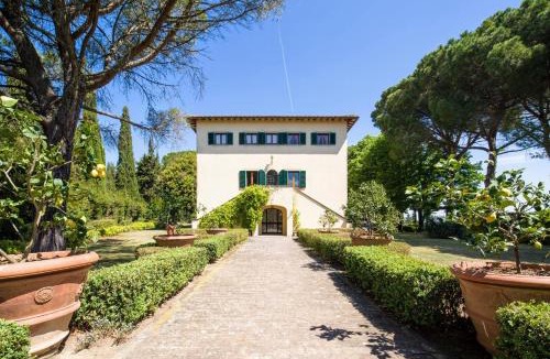 Montecatini Val di Cecina Villa | Villa Sorbaiano 16 by VacaVilla