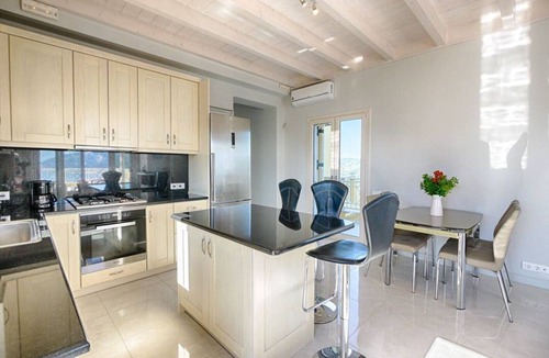 Agios Georgios Pagon Apartment | Villa Sofia, PENTHOUSE