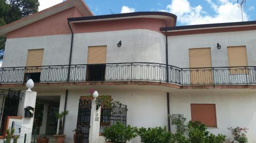 Salemi House | Villa Sofia San Ciro 401