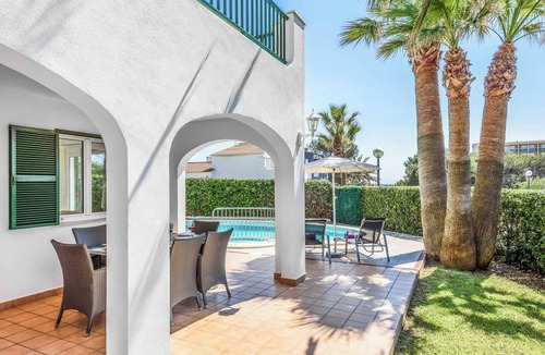 Los Delfines Villa | Villa Sofia - stylish villa with pool and children's pool - very close to beach!