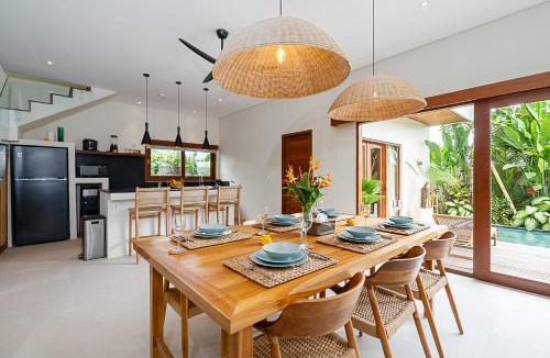 Beraban House | Villa Solaluna - Luxury 3BR with Pool near Nyanyi Beach & Luna Beach Club
