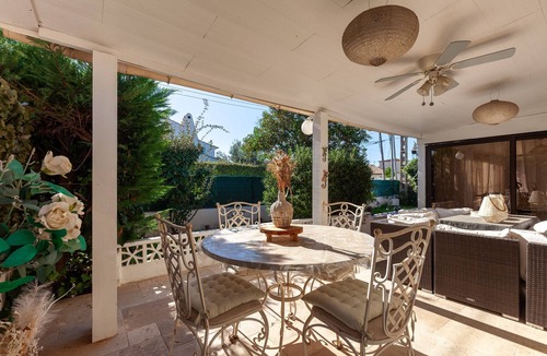 La Seyne-sur-Mer Villa | Villa 'Soleil Et Douceur' with Private Pool, Wi-Fi and Air Conditioning