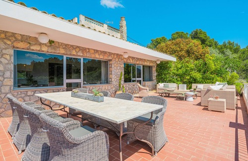 Algaida Villa | Villa 'Son Bibiloni' with Mountain View, Private Terrace and Wi-Fi