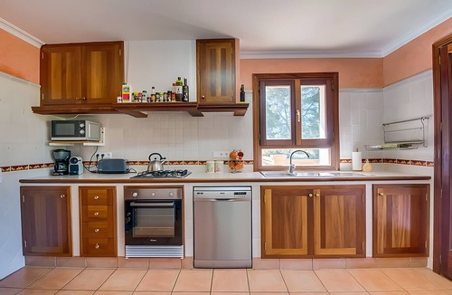Alaro Villa | Villa 'Son Grau' with Mountain Views, Private Pool, and Wi-Fi