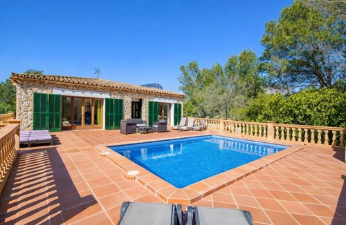 Alaro Villa | Villa 'Son Grau' with Mountain Views, Private Pool, and Wi-Fi
