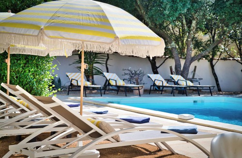 Saint-Maximin House | Villa Sonora-Californian design & heated pool - 4km from Uzès