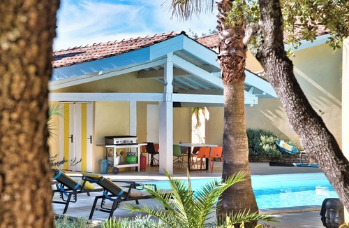 Saint-Maximin House | Villa Sonora-Californian design & heated pool - 4km from Uzès