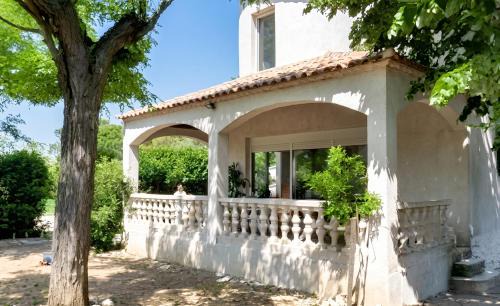 Aimargues Villa | Villa spacieuse à Aimargues avec piscine privée