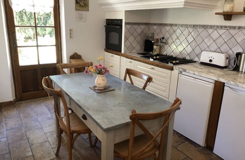 Bargemon Villa | Villa Spacious and authentic south-facing pool and terraces