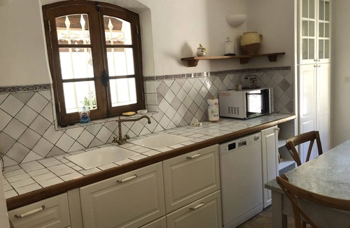 Bargemon Villa | Villa Spacious and authentic south-facing pool and terraces