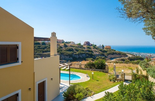 Maroulas Villa | Villa Spiridoula: Large Private Pool, Sea Views, A/C, WiFi