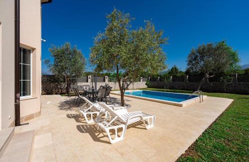 Durasevici Villa | Villa Stemi