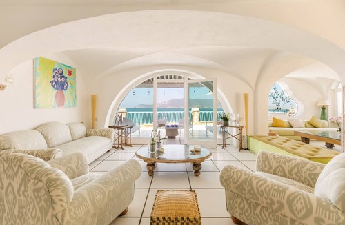 Ansedonia Villa | Villa Storica con Piscina e Accesso al Mare
