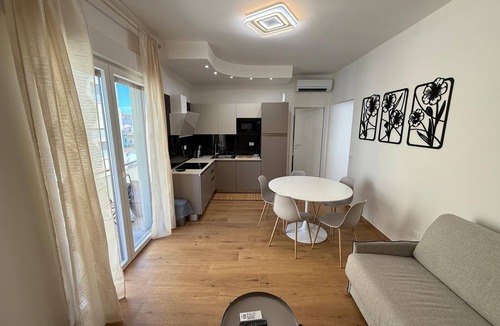 Isolotto Apartment | [Villa Strozzi] modern apartment ★ tramway stop T1 8 minutes from downtown