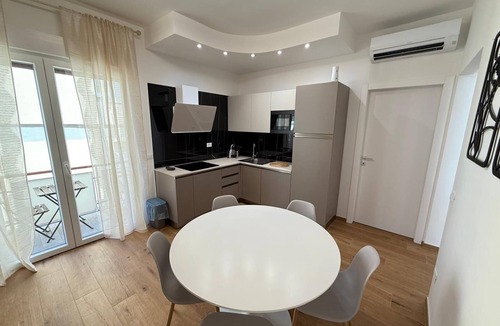 Isolotto Apartment | [Villa Strozzi] modern apartment ★ tramway stop T1 8 minutes from downtown